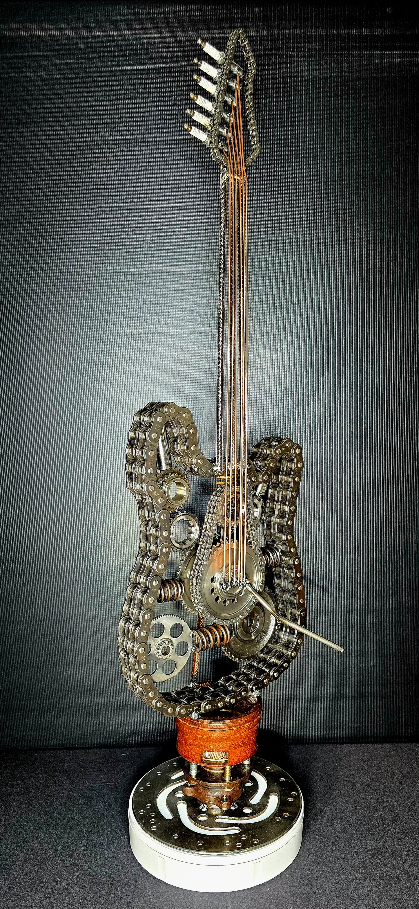 Wired to Rock (Gallery-only)